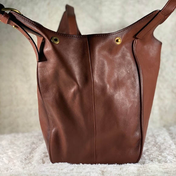 FRYE MADISON SHOULDER NWT. Cognac Brown - Picture 4 of 8